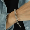 Bracciale a maglie a U in tonalità argento in acciaio inossidabile con sfere e ciondolo - Bracciale Argento