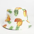 Detailed view of reinforced stitching on brim and tropical pineapple print on bucket hat - M (56-58cm) / White