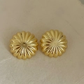 Vintage golden round stud earrings featuring a radiant daisy textured design - Vintage Daisy Shape