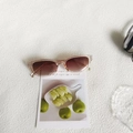 Chic light peach transparent sunglasses with gradient brown lenses for a stylish look - Champagne