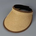Detalle de visera de paja con borde de contraste y acento de hoja dorada lateral - M(56-58cm) / Caqui Con Borde Café