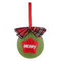 Grüne gestrickte Weihnachtskugel mit roter Schleife und Merry-Stern-Aufnäher am Band - Grün