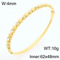 Sottile bracciale 4mm in acciaio titanio dorato con zirconi bianchi e trifoglio - Stile Sottile con Petali Traforati (KB210549-KSZ)