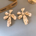 Exaggerated large golden flower earrings with textured wrinkled metal finish for women - Style 50 S925 Silver Needle - Gold - Pleated Flower