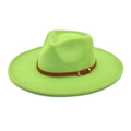 Dettaglio del cappello fedora verde lime in lana con cintura marrone e fibbia oro - M (56-58cm) / Verde Frutta