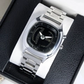 Vintage style silver alloy quartz watch for men featuring black dial and metal link strap - Silver Case Black Dial