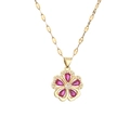 Gouden ketting met vijfbladige bloem, rode edelsteen en zirkoon op platte schakels - Rood