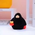 Porte-clés gorille mignon en peluche noire tenant un cœur doré avec mains rouges - Ornement Gorille Noir (1239-3)