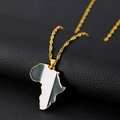 Collar con colgante mapa de Nigeria dorado con colores de bandera sobre cuero negro - Estilo de África de Aleación Dorada (Económico)