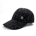 Detail einer schwarzen Tweed-Basecap mit bunten Pailletten und goldenem R-Metalllogo - Einheitsgröße / Schwarz