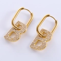 Set orecchini lettera B dorati con pietre scintillanti e chiusure a cerchio ovali - Stile con Intarsio di Zirconi (Larghezza 15mm Altezza 40mm) / Oro