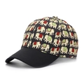 Gros plan des motifs éléphants sur une casquette de baseball en toile de coton noir stylée - Taille unique / Imprimé Éléphant Noir (B)
