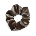Chouchou en velours marron foncé avec design froncé classique et texture peluche - Café foncé