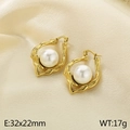 Pendientes dorados irregulares con perla blanca sobre fondo de seda crema - 32x22mm / Dorado (KE114281-K)