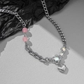 Collana a catena argentata con pietre opali rosa e ciondolo a cuore lucido - Rosa
