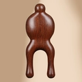 Ergonomisches Sandelholz-Massagegerät in Menschenform mit glatter Holzmaserung - Flaschenkürbis Modell