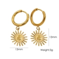 Pendientes de aro con colgante de sol dorado en acero inoxidable de 13mm largo - Estilo Sol con Cuentas-13mm