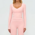 Roze dames yoga set met nauwsluitend shirt met lange mouwen en sportlegging met hoge taille - S / Perzikroze
