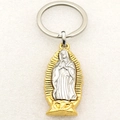 Dettaglio di un portachiavi bicolore con ciondolo della Vergine Maria argento e cornice oro - Portachiavi / Color Acciaio