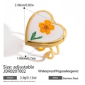 Verstelbare gouden roestvrijstalen hartring met oranje droogbloem en groen blaadje - Oranje Droogbloem Hart Ring (JDR0207002)