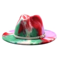 Regenboog tie-dye wollen fedora hoed met wit leren band en gouden gesp op witte achtergrond - M (56-58cm) / Rood Groen en Paars Tie-dye (#2)