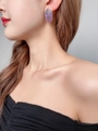 Élégantes boucles d'oreilles en forme de bouclier avec strass multicolores étincelants - Style Bouclier Incrusté Multicolore (KE014CF)