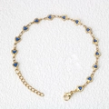 Bracciale a catena in acciaio dorato con cuori in smalto blu e chiusura a moschettone - Blu