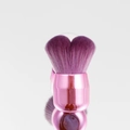 Purple heart-shaped mushroom powder brush with pink metallic stand base - Heart-shaped Mushroom Brush Dark Purple / Deep purple