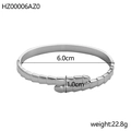 Bracciale aperto in acciaio inossidabile con trama a squame e diametro interno di 6,0 cm - Stile con Trama a Scaglie di Serpente Segmentata (HZ00006AZ0)