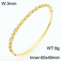 Bracciale ovale in acciaio inossidabile placcato oro 18K con pietre di zircone bianco - Stile Intarsiato a Onde (KB210544-KSZ)