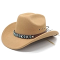 Dettaglio di cappello cowboy in feltro cammello con fascia etnica di perline e occhielli - M (56-58cm) / Cammello