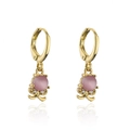 Nahaufnahme vergoldeter Creolen mit rosa Zirkonia-Stein und Mikro-Pavé-Details - Krabbe/41721
