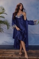 Set pigiama in raso blu scuro da donna con vestaglia lunga e rifiniture in pizzo - M / Set da 2 pezzi / Blu navy