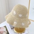 Cappello di paglia beige con ricami di margherite bianche su un supporto dorato - Regolabile (54-58cm) / Beige