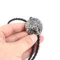 Vintage Bolo Tie mit verstellbarem Indianer-Totenkopf-Anhänger und schwarzem geflochtenem Leder - Indianischer Totenkopf Antiksilber