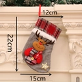 Calza natalizia grigia con renna e misure dettagliate 12cm di risvolto e 22cm di altezza - Calza Media a Quadri-Renna