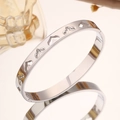 【217】silver Hollowed-out Heart Bangle