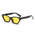 Trendige Cat-Eye-Sonnenbrille mit schwarzem Rahmen und gelben Gläsern für stilvolle Frauen - Schwarzer Rahmen Gelbe Gläser