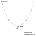 Elegante collana dorata con perline rosa cilindriche e dettagli dimensioni, modello GX02537B - Perline Cilindriche Rosa (GX02537B)