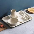 Beiges Weizenstroh-Geschirrset mit geteiltem Teller, Schüssel, Tasse und Besteck auf Stein - 6-teiliges Set (Einschließlich Geschirr) / Nordic Beige