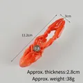 Porte-clés pince d'écrevisse orange réaliste montrant les dimensions 11,2cm par 3cm - Modèle Aimant de Frigo