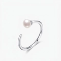 Anello aperto in argento sterling S925 con una perla naturale bianca e luminosa - Aperto Regolabile / Argento