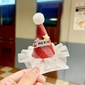 Dettaglio molletta per capelli a cappello di Natale rosso glitterato con pizzo bianco - Cappello a Righe Rosso Argento con Gonna in Tulle