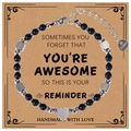 Bracelet en perles de lapis-lazuli avec pendentif cœur sur une carte cadeau 'You Are Awesome' - Pierre mate