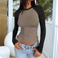 Y2K slim fit contrast raglan sleeve T-shirt in khaki and black with a crew neck - S / Brown