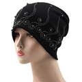 Gorro de algodón negro de doble capa con tachuelas plateadas en diseño de enredadera - 56-61cm / Negro