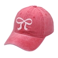 Pink washed cotton baseball cap with white bow embroidery in a stylish 45-degree side view - M (56-58cm) / Red