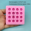 Pink silicone mold with 16 mini flower cavities and 6.5cm dimensions for DIY crafts - Silicone / 16-Cavity Snowflake - Pink