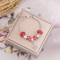 Bracciale natalizio fai-da-te con perle di vetro rosse e ciondoli a fiocco di neve - Stile Fiocco di Neve Rosso(2#)