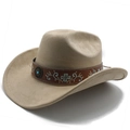 Dettaglio cappello cowboy in camoscio kaki con ricami di trifoglio sul cinturino in pelle - M (56-58cm) / Cammello Chiaro